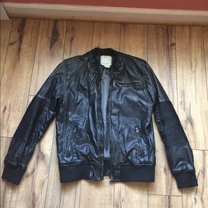 Bombers Black jacket size13/14 boys